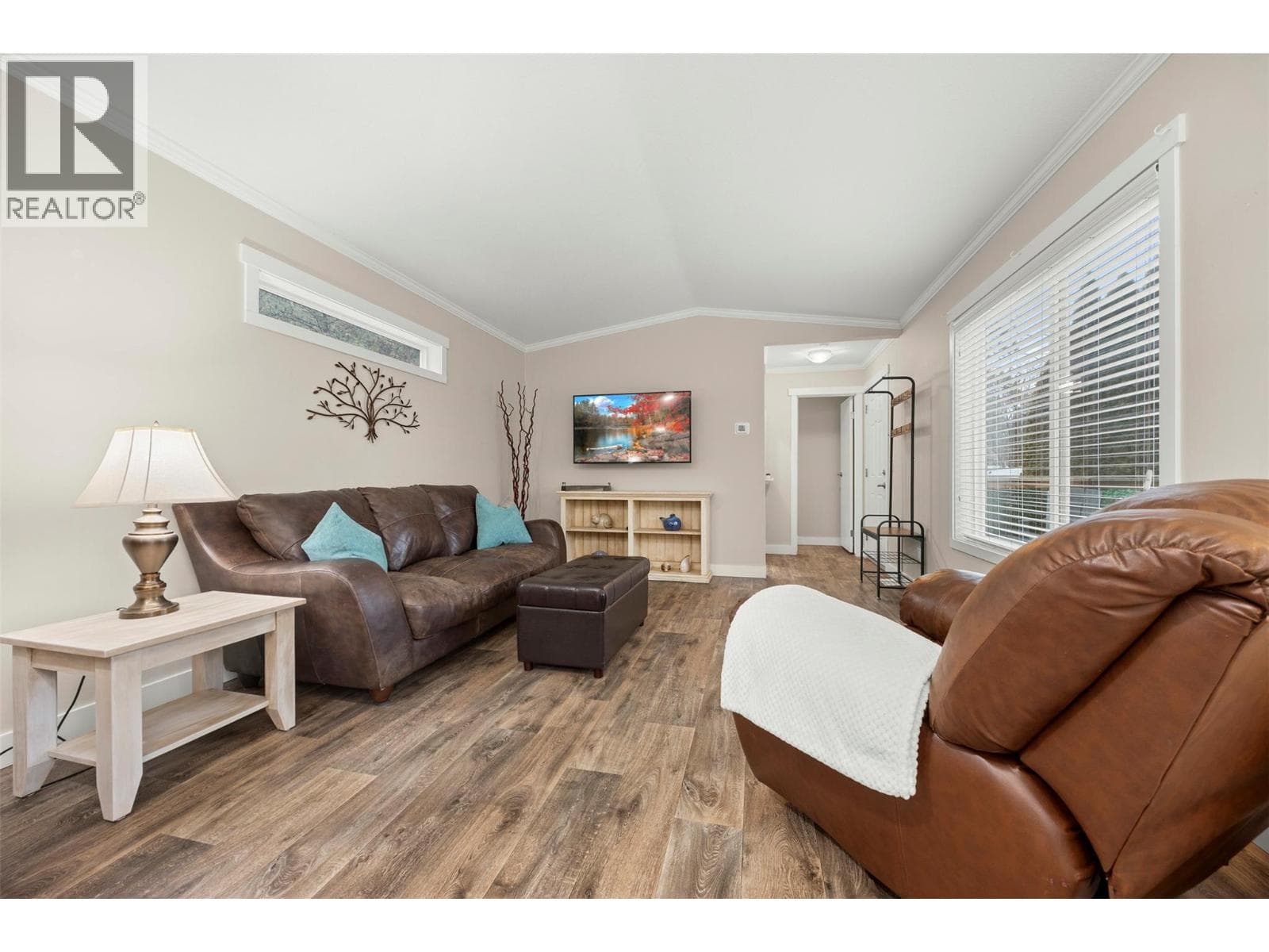 1860 Boucherie Road Unit# 33 photo 5