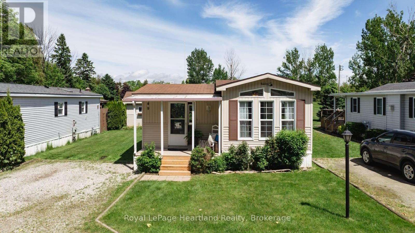 49 - 77307 BLUEWATER HIGHWAY photo 2