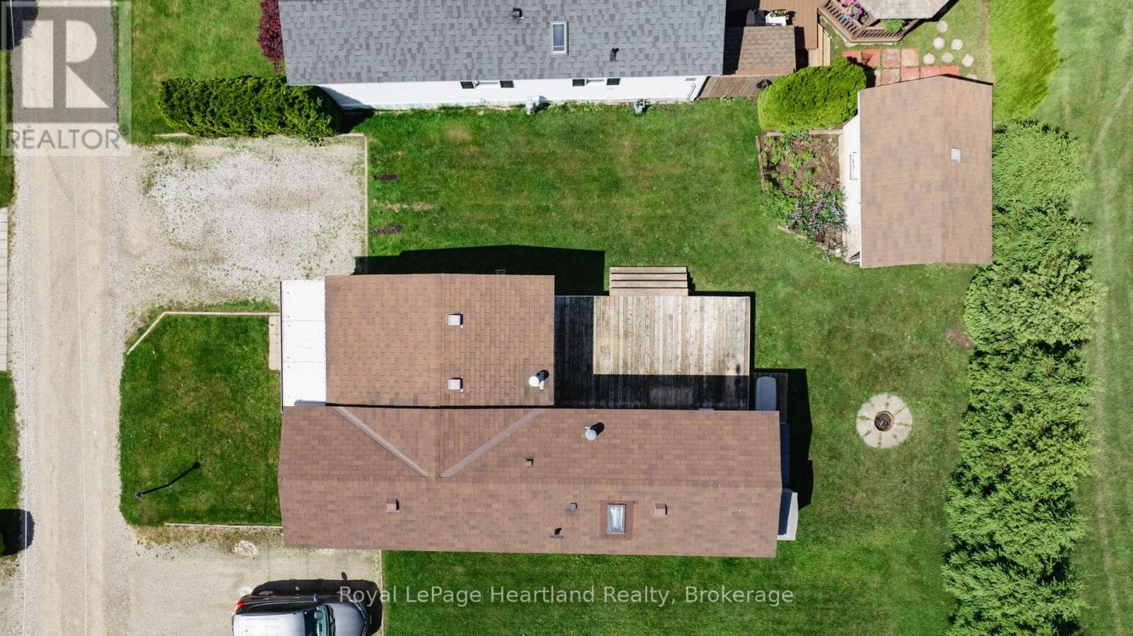 49 - 77307 BLUEWATER HIGHWAY photo 5