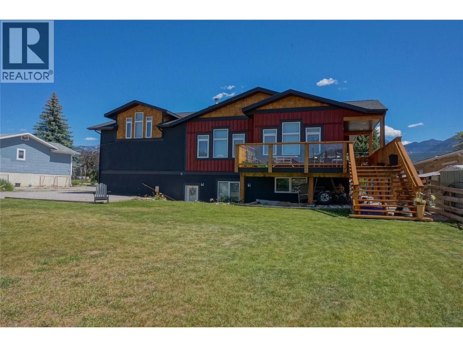 918 5TH Avenue photo 5