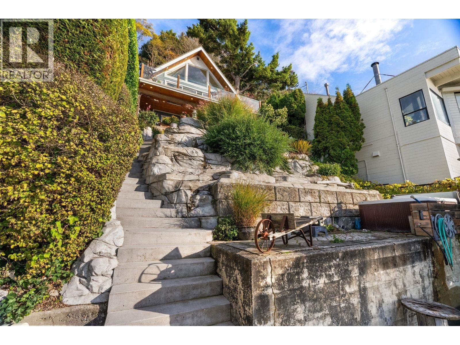 188 TSAWWASSEN BEACH ROAD photo 3