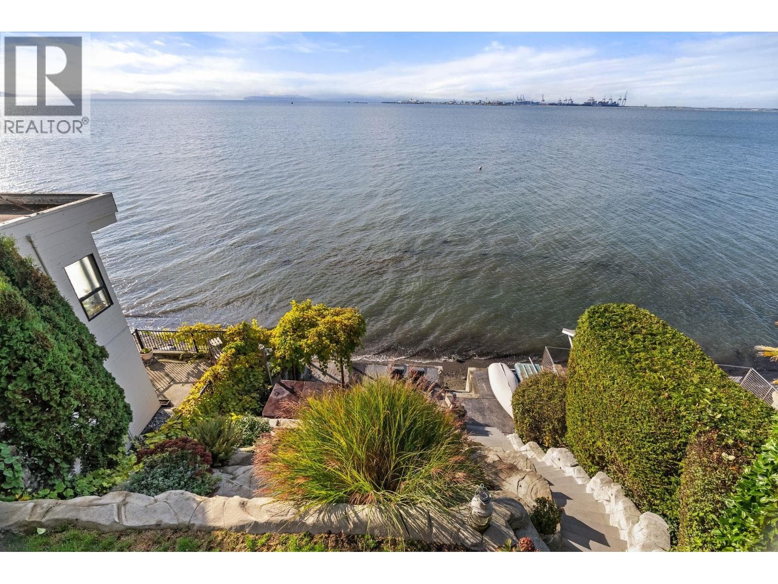 188 TSAWWASSEN BEACH ROAD photo 4