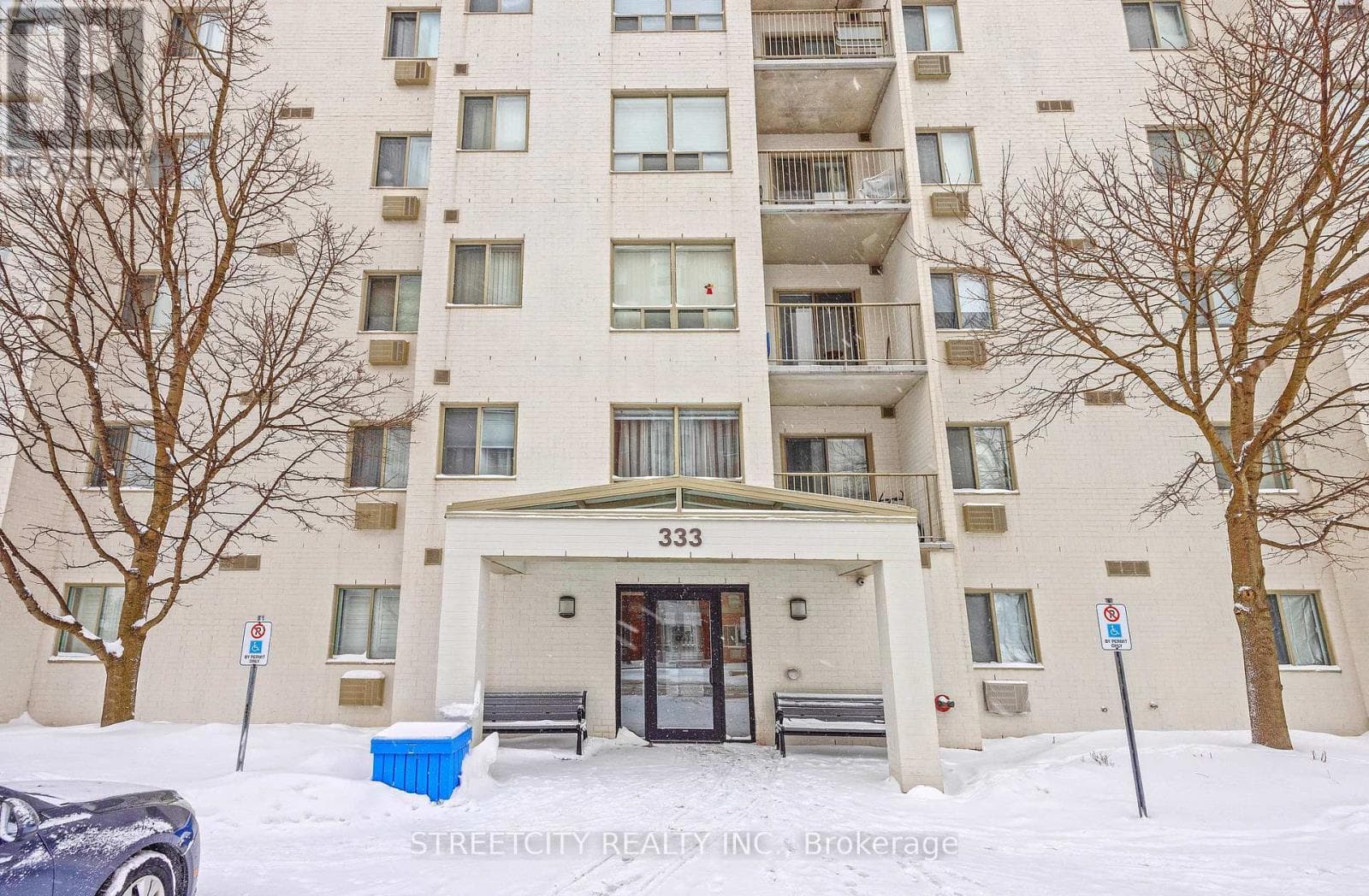 407 - 333 COMMISSIONERS ROAD W photo 2