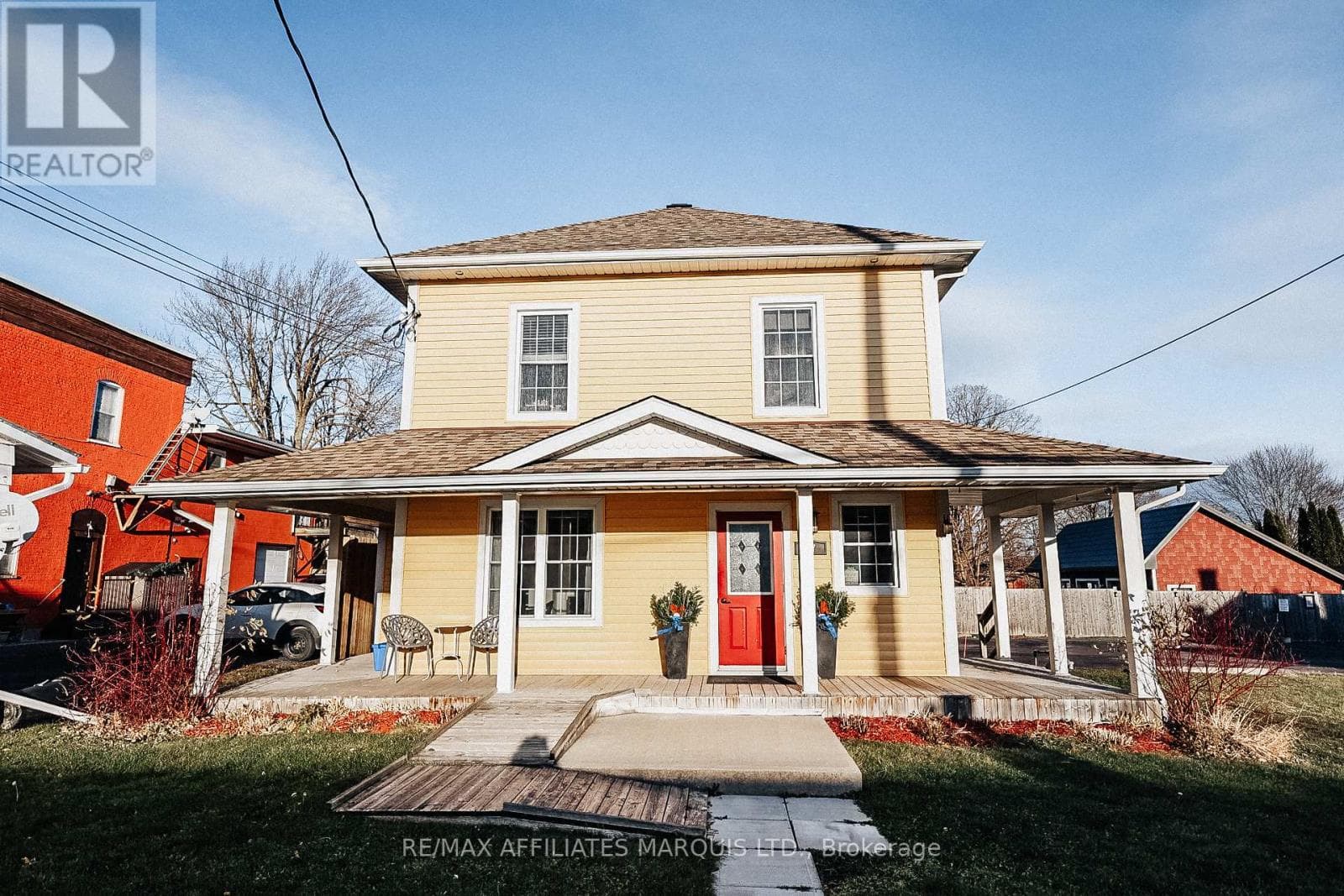 retail at 25-27 MAIN STREET N — $599,000