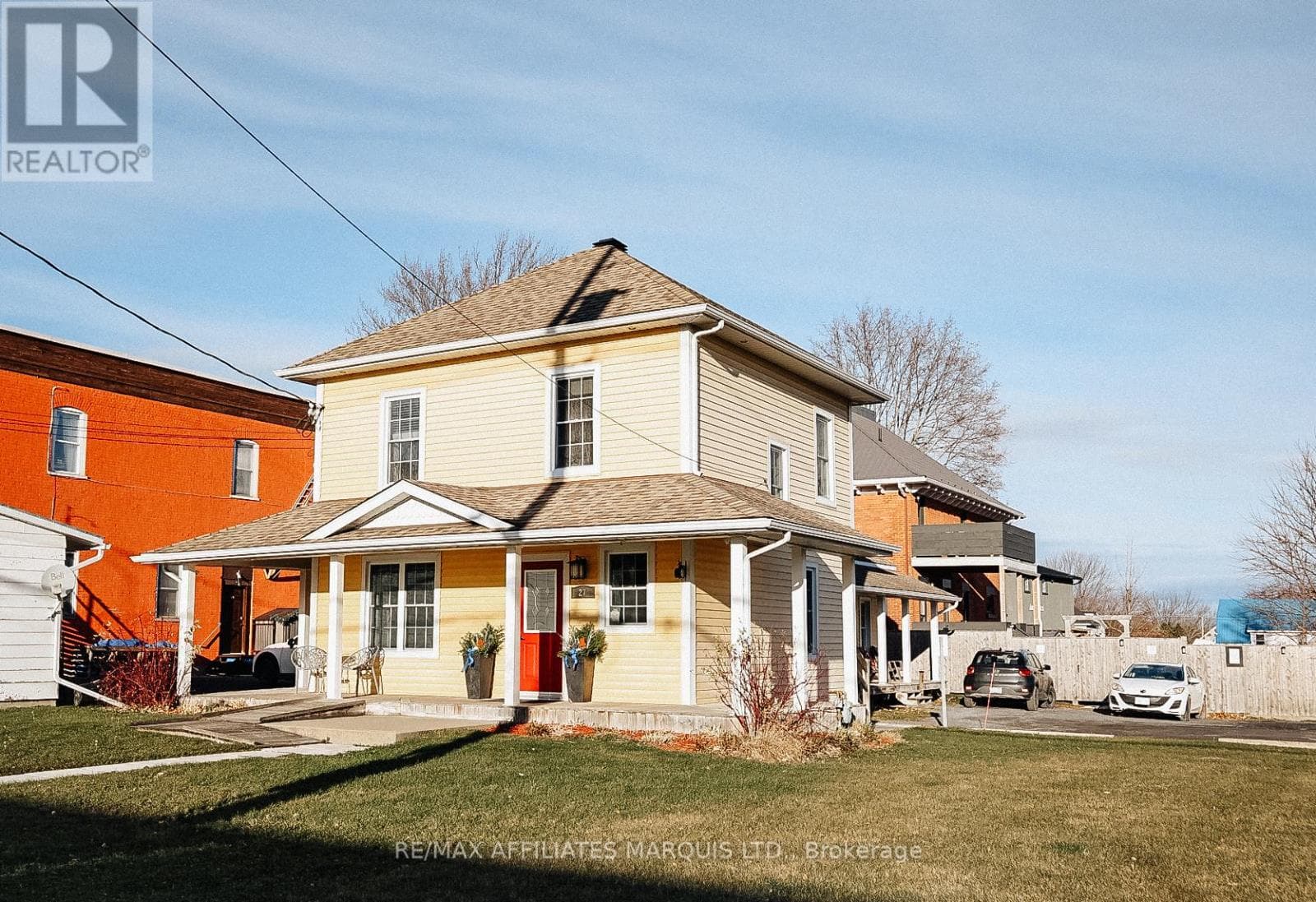 25-27 MAIN STREET N photo 4