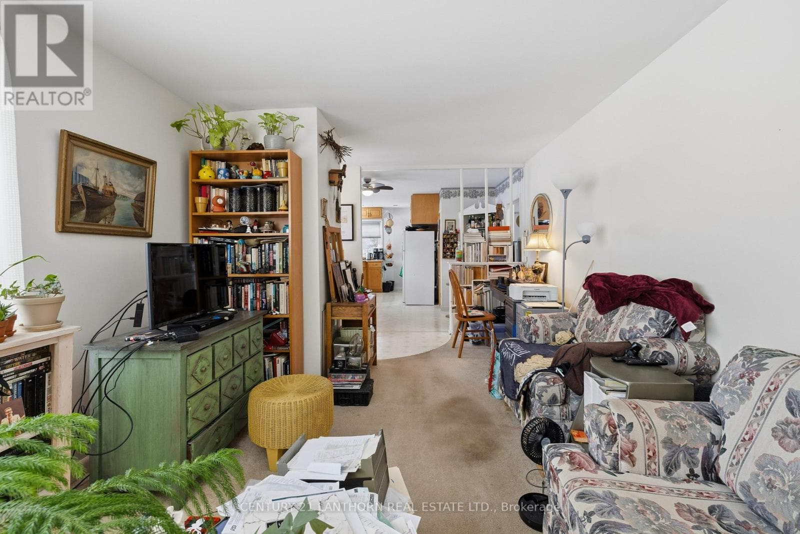 415 STANLEY AVENUE photo 5
