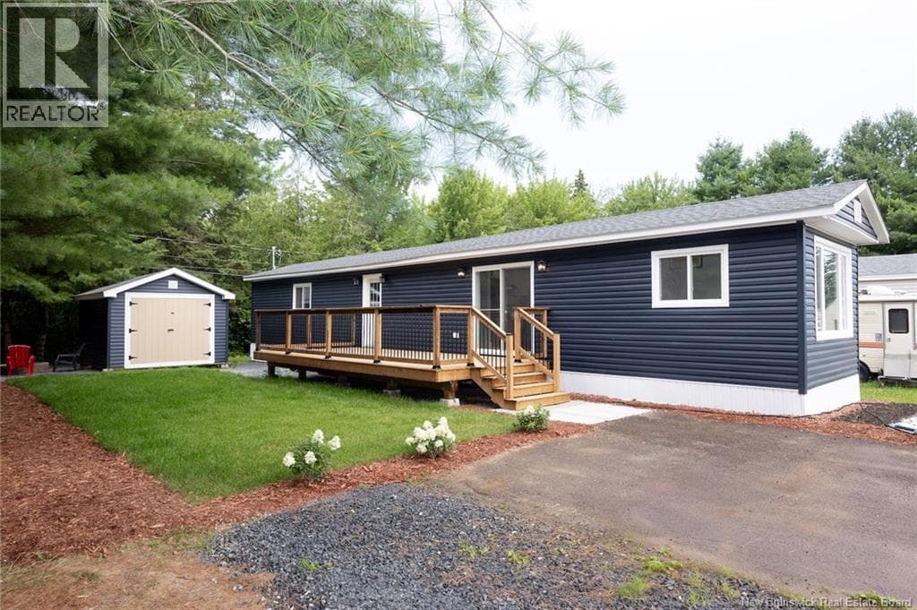 3 bed 1 bath single family at 33 Northrup Crescent — $169,000