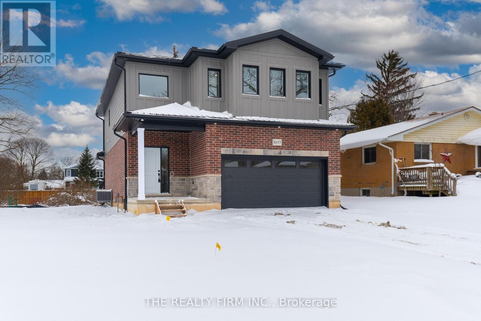 1037 WILLOW DRIVE W photo 2