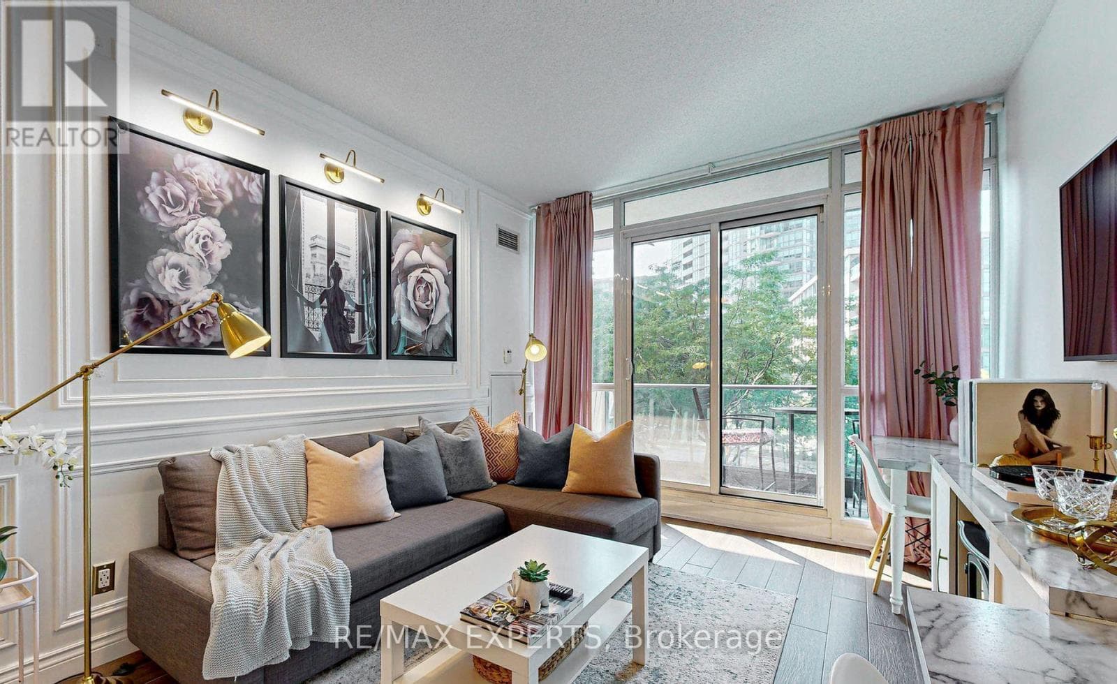 355 - 209 FORT YORK BOULEVARD photo 2