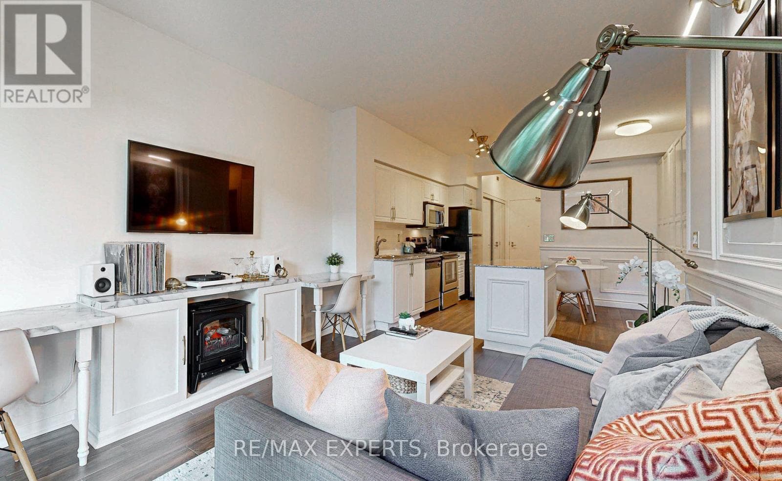 355 - 209 FORT YORK BOULEVARD photo 5