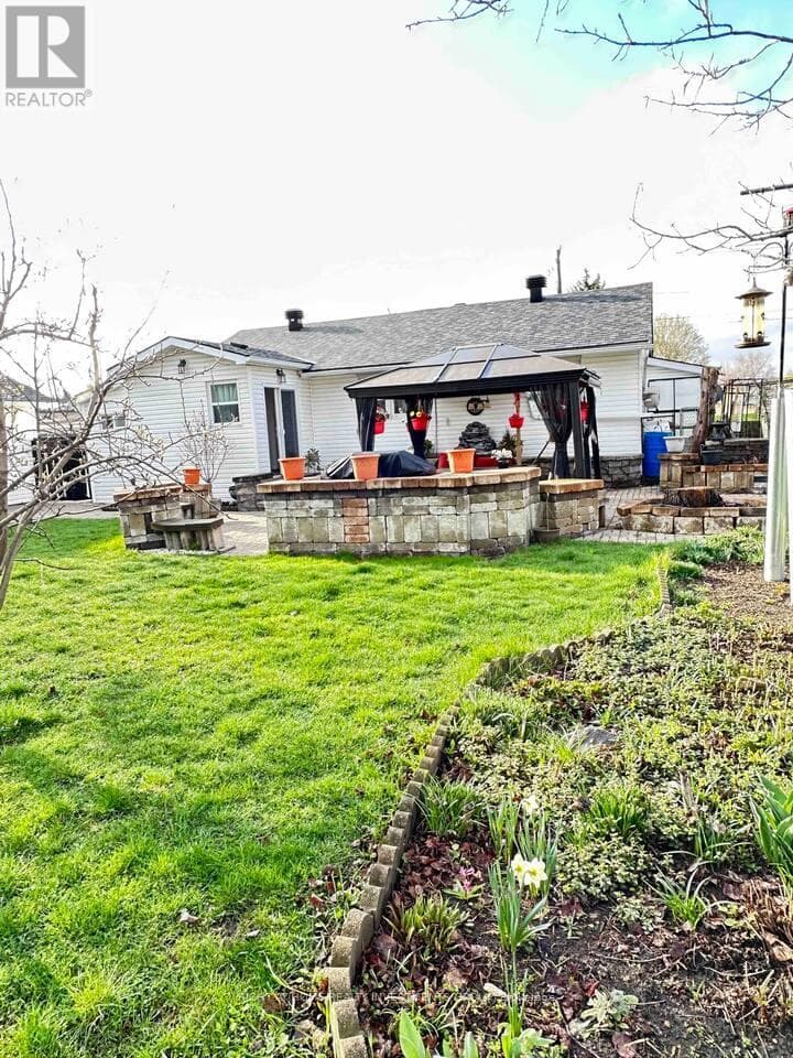 338 LITTLE AVENUE photo 4