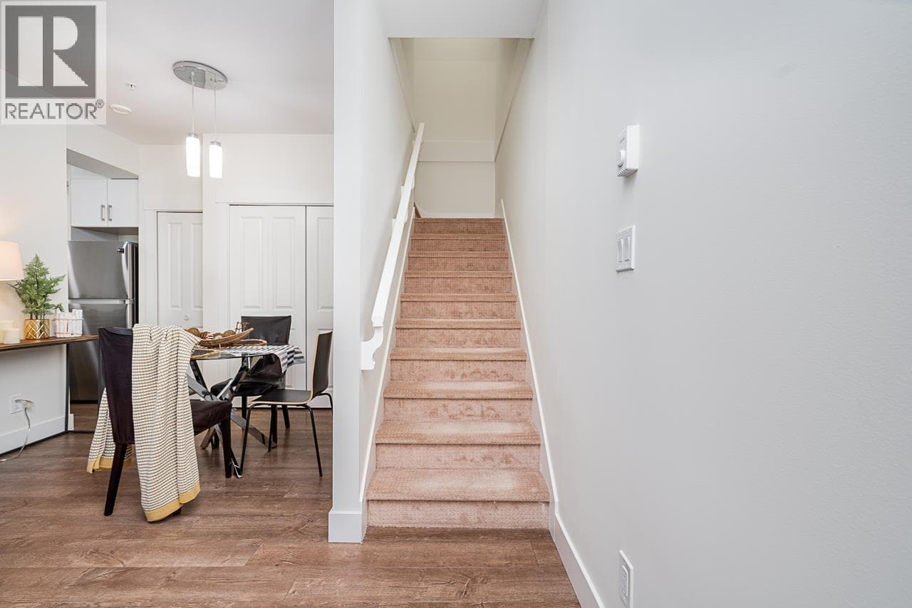 12 4033 DOMINION STREET photo 5