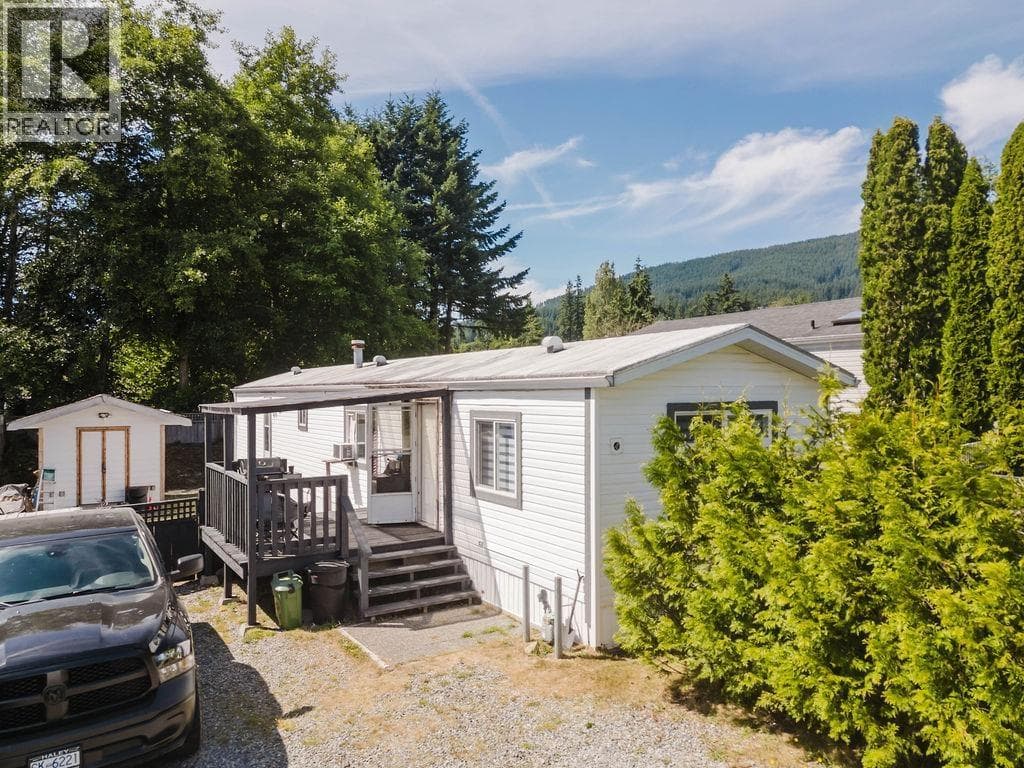 69 1413 SUNSHINE COAST HIGHWAY photo 2