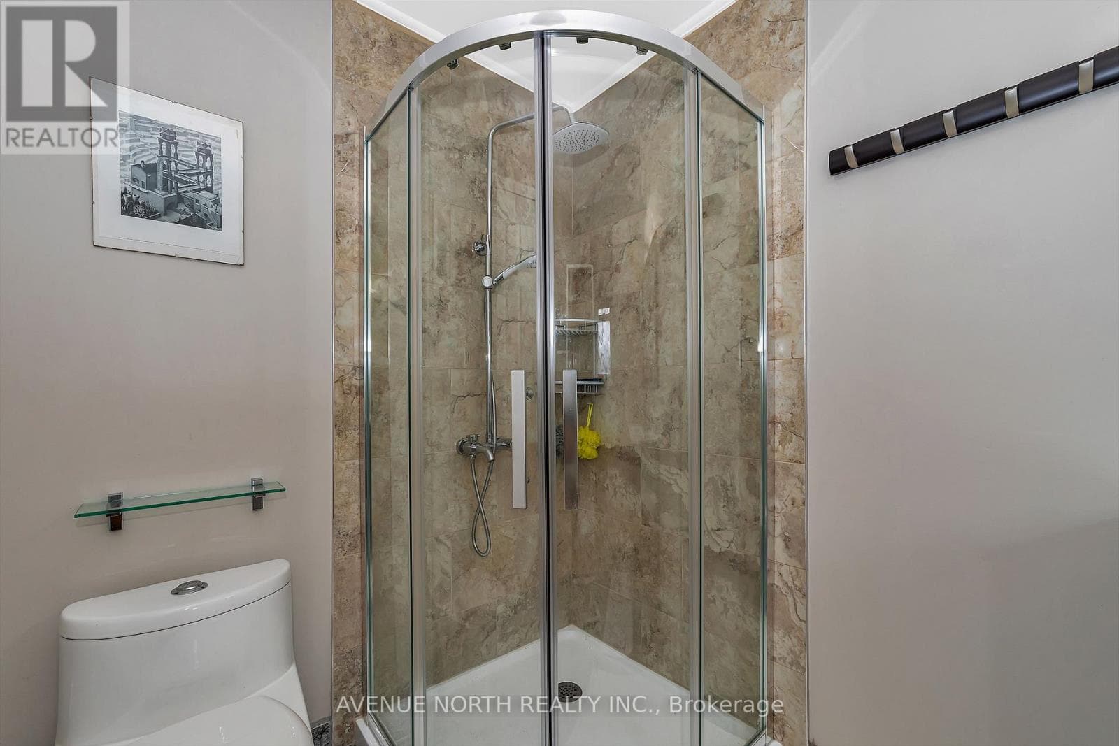 21 PILON STREET photo 5