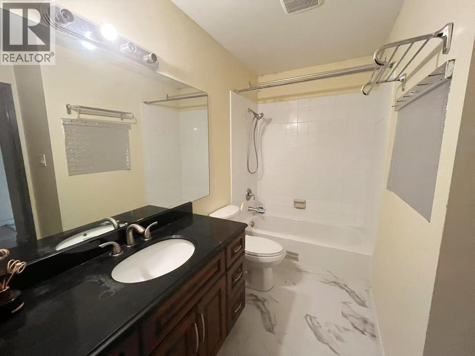 307 5800 COONEY ROAD photo 4