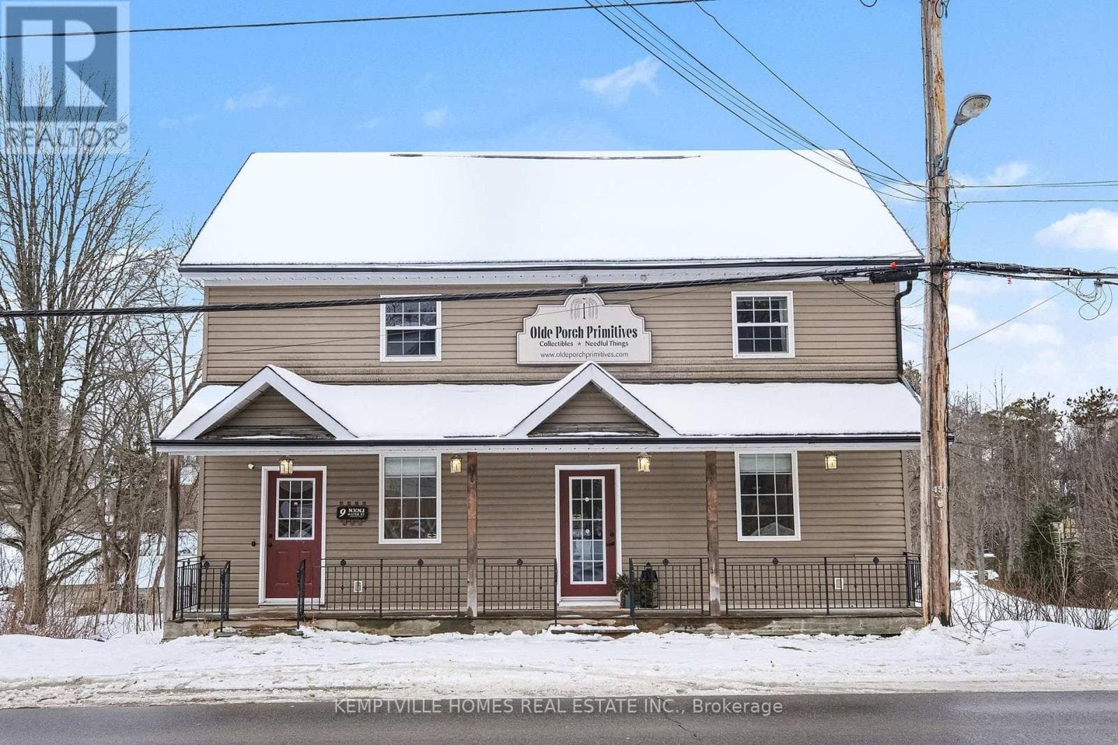 3 bed 3 bath single family at 9 WATER STREET — $585,000