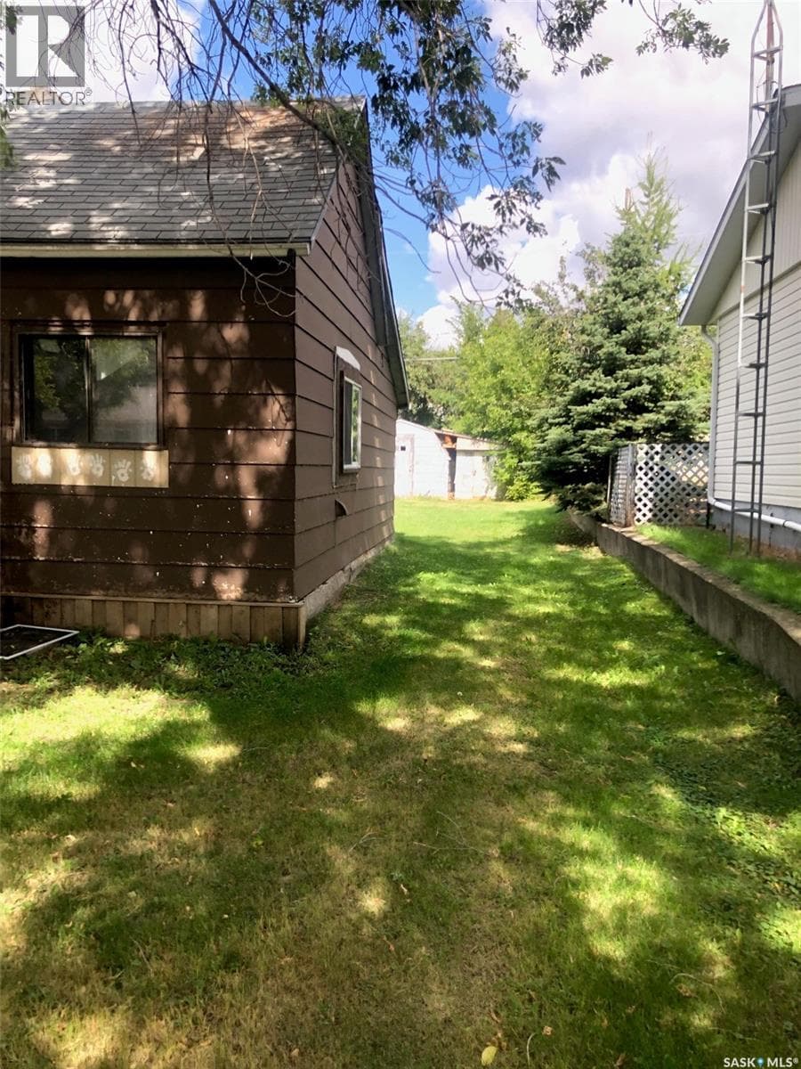139 Harvey STREET — photo 3