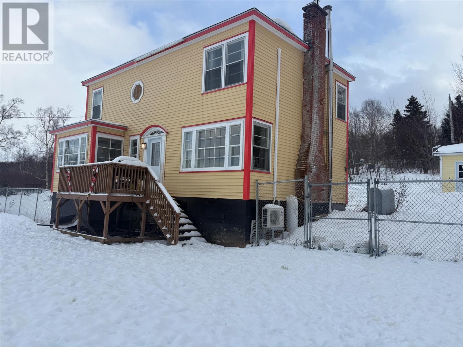 15 Beothuck Street photo 3