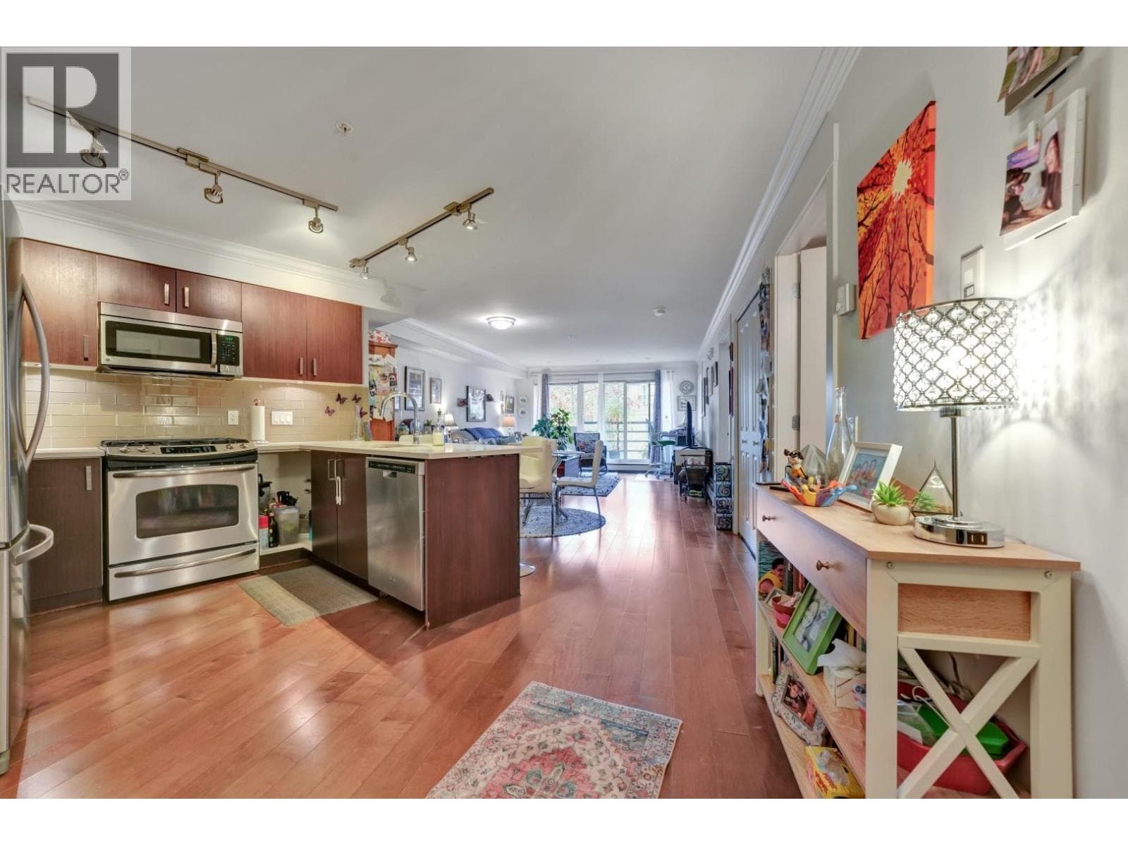 857 W 15TH STREET photo 2