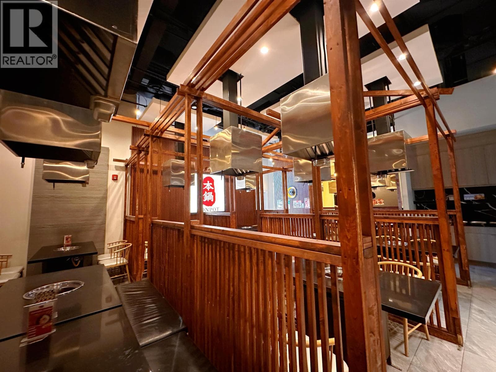 120 8631 ALEXANDRA ROAD photo 4