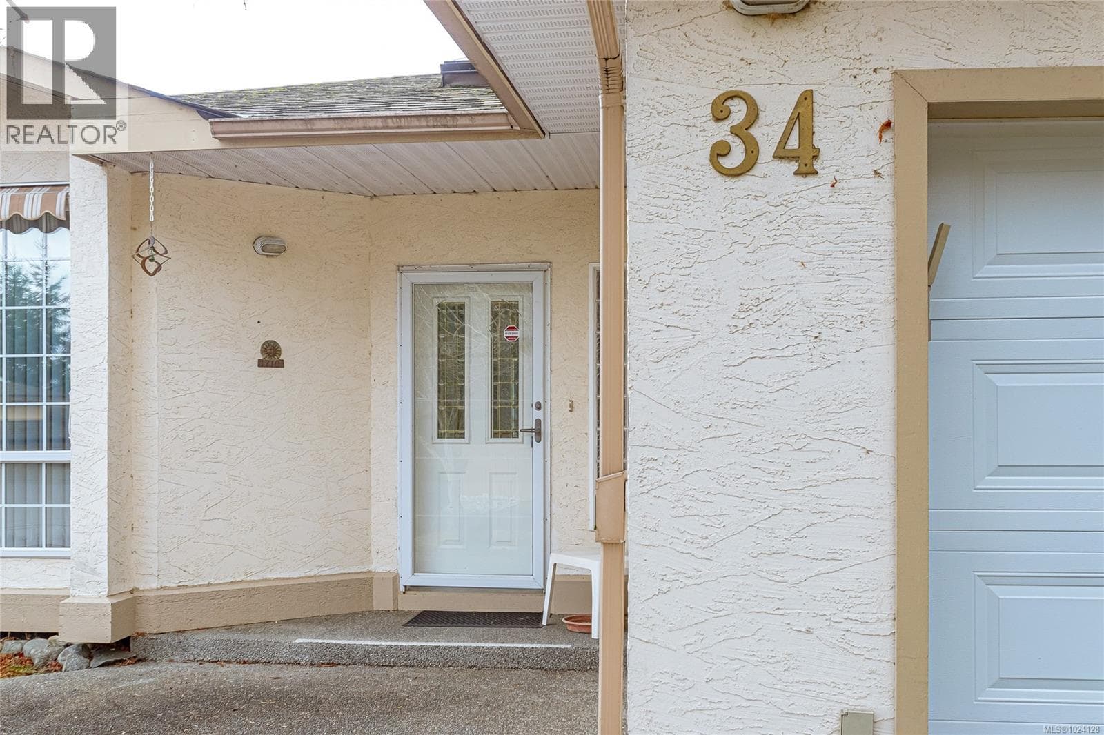 34 2979 River Rd photo 4