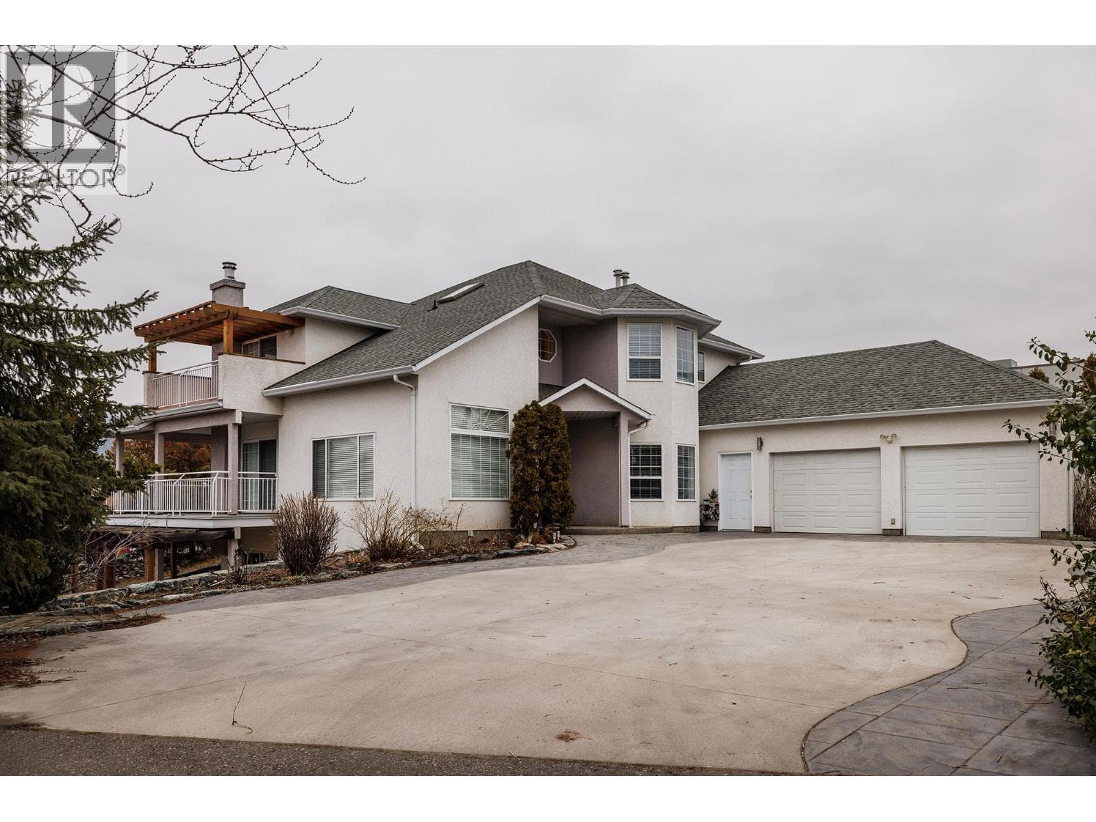 5 bed 4 bath single family at 2761 Olalla Road — $999,999