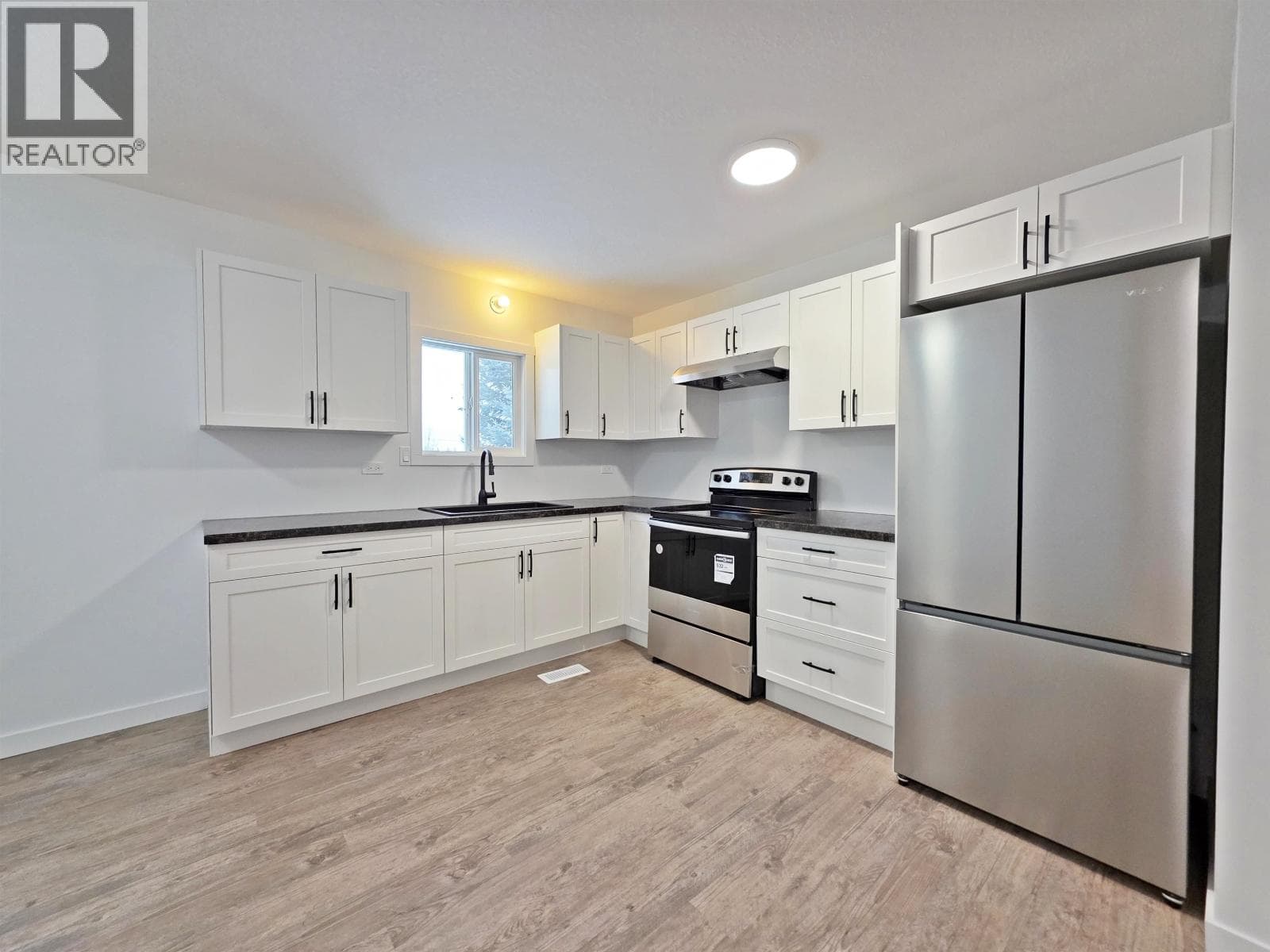 3982 BULOVA ROAD photo 4