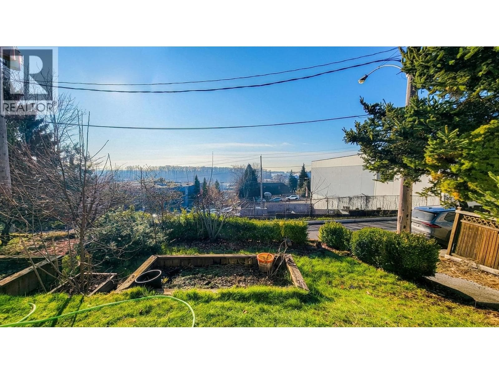 333 LOUELLEN STREET photo 4