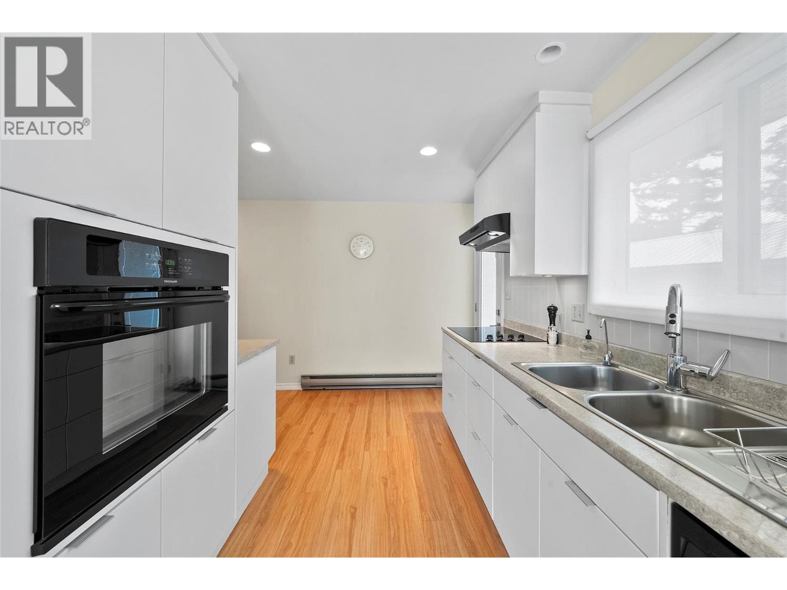 1225 Bay Drive photo 4