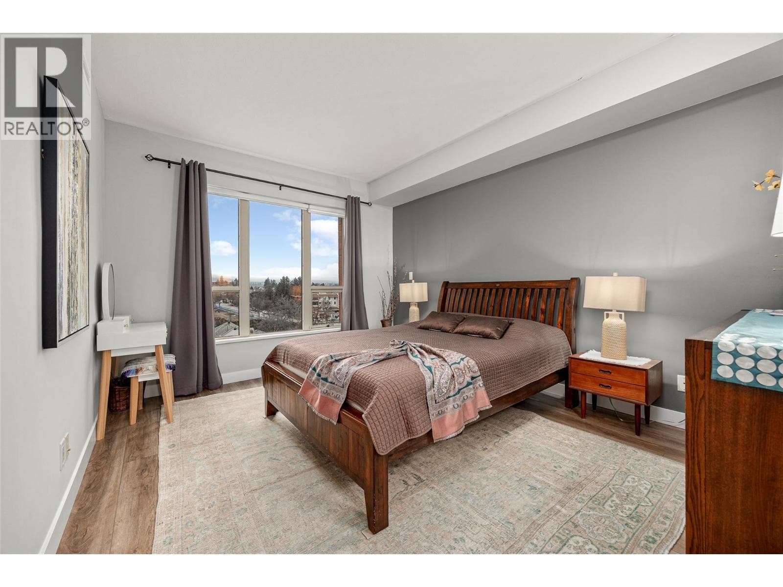1160 Bernard Avenue Unit# 504 photo 3