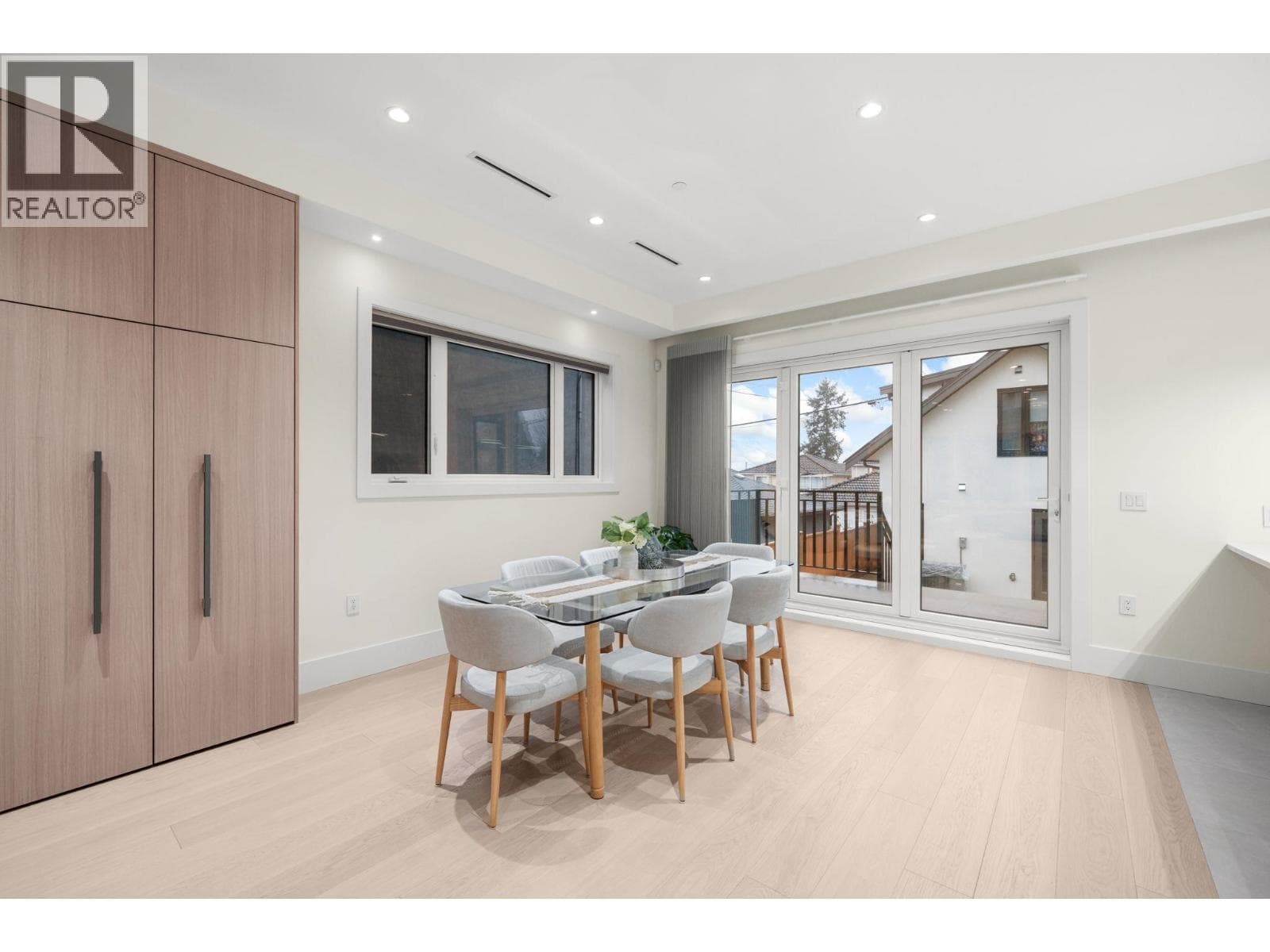 7851 CARTIER STREET photo 3