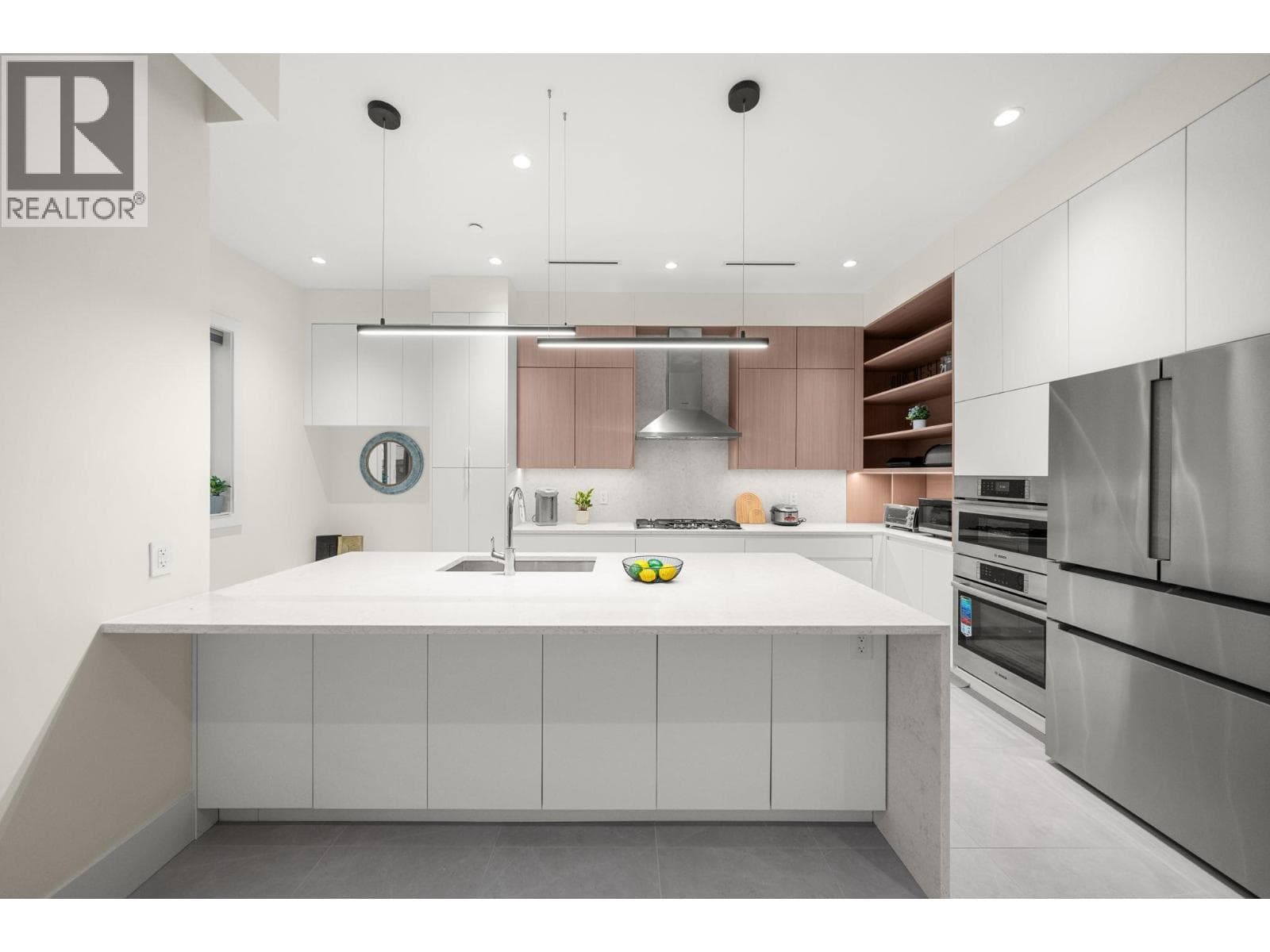 7851 CARTIER STREET photo 4