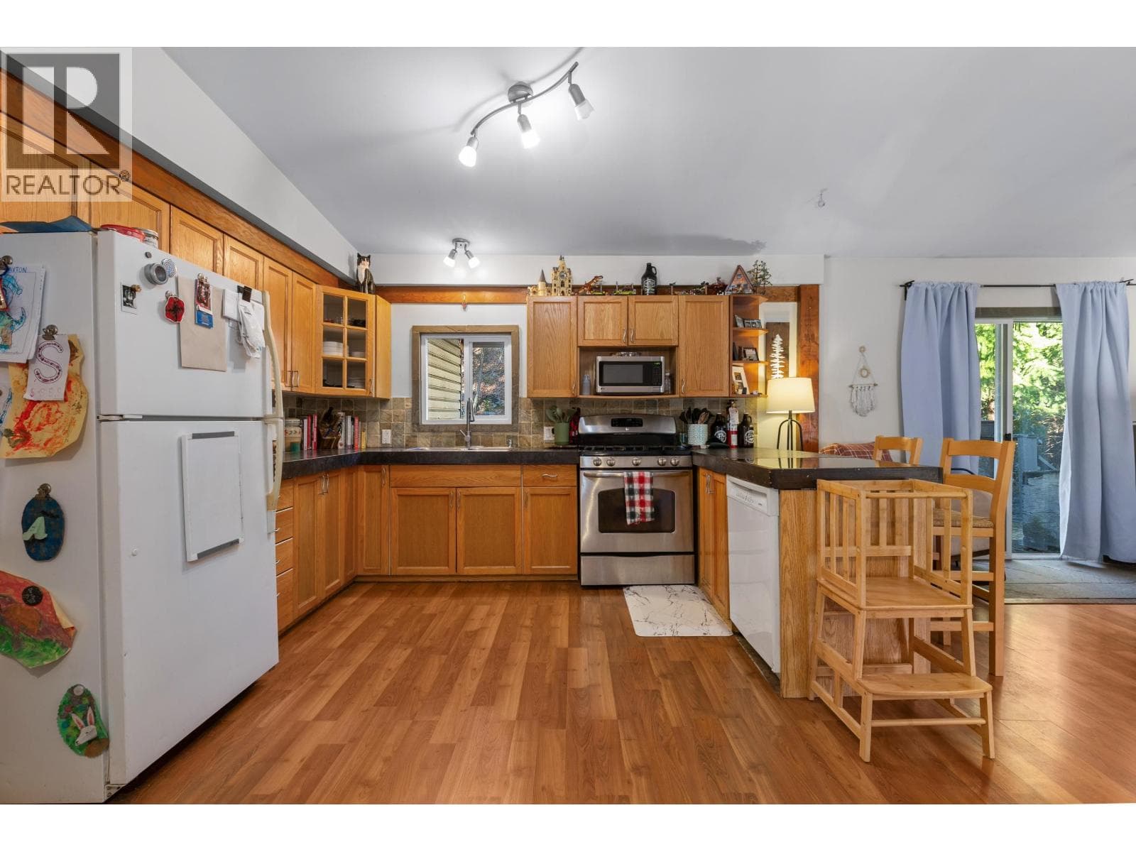 9245 PEMBERTON PORTAGE ROAD photo 5