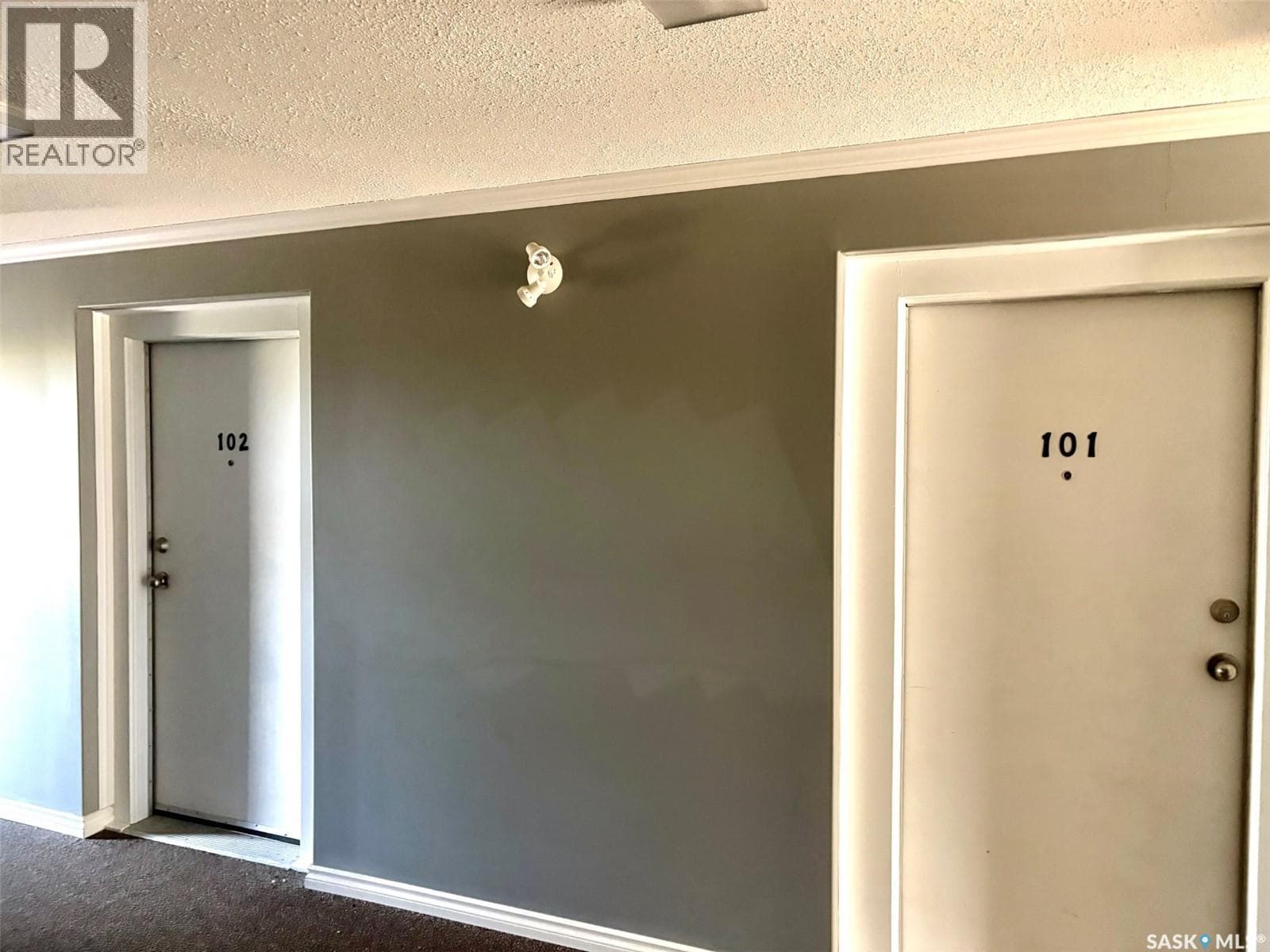 322 James STREET — photo 3