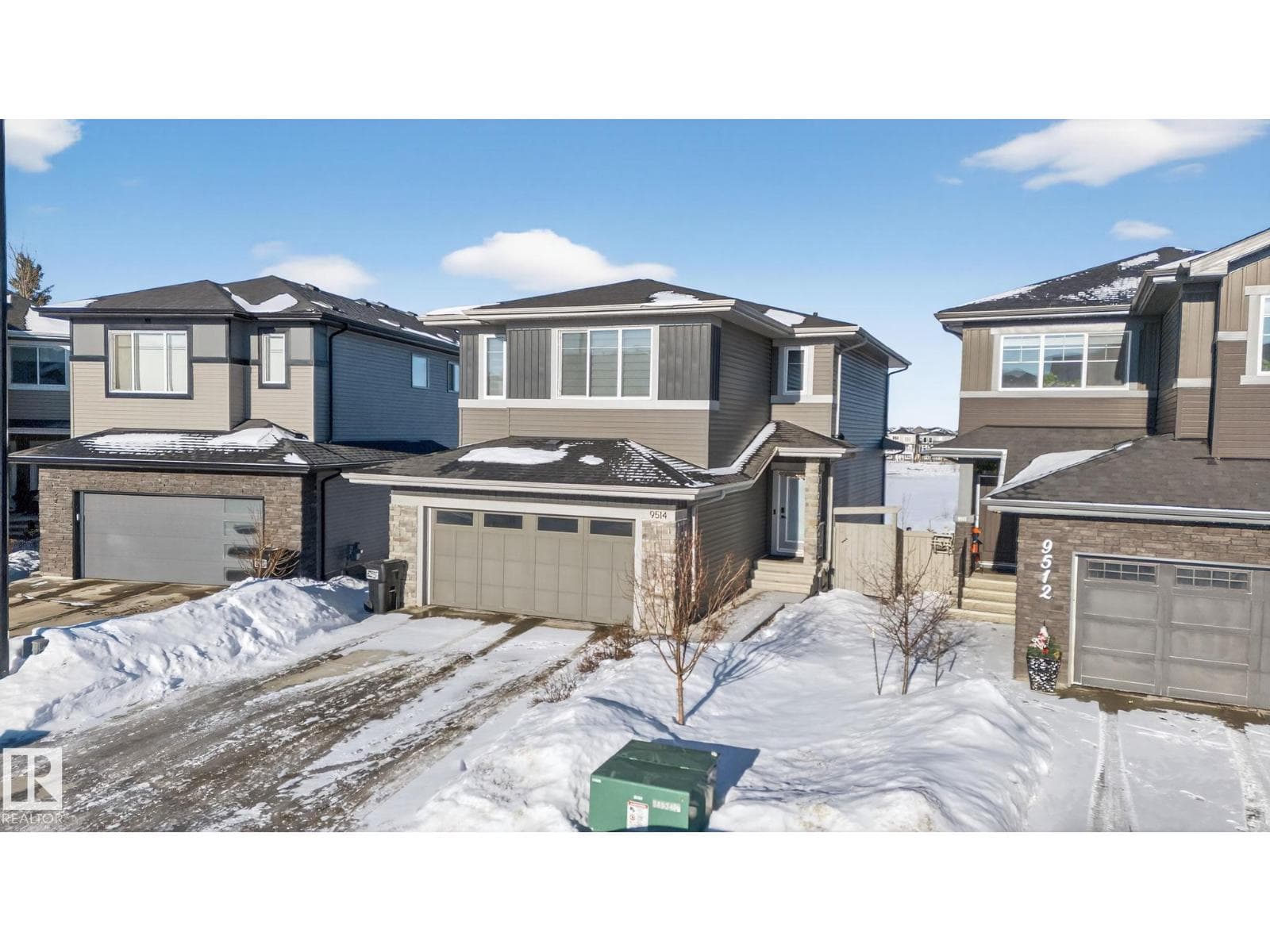 9514 PEAR CL SW