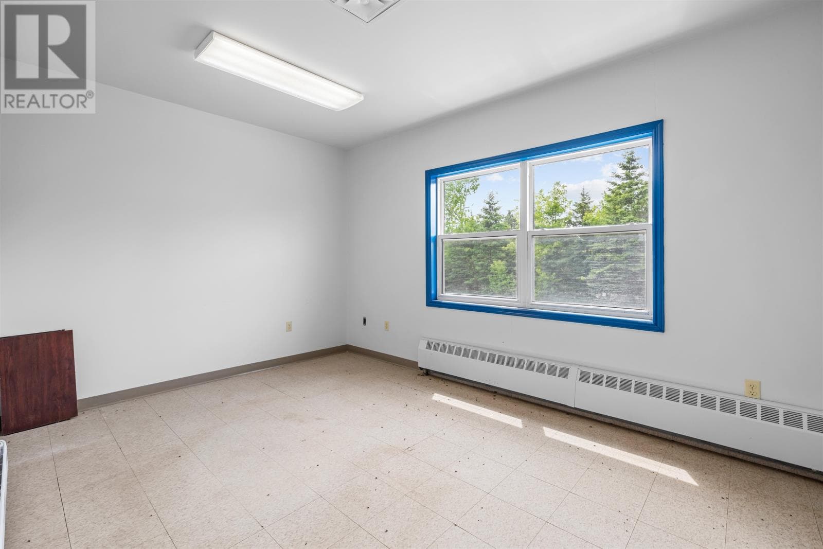 6431 Commercial Road photo 3