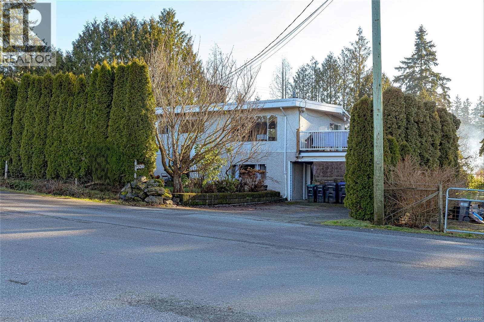 5 bed 2 bath single family at 2139 Hemer Rd — $899,900