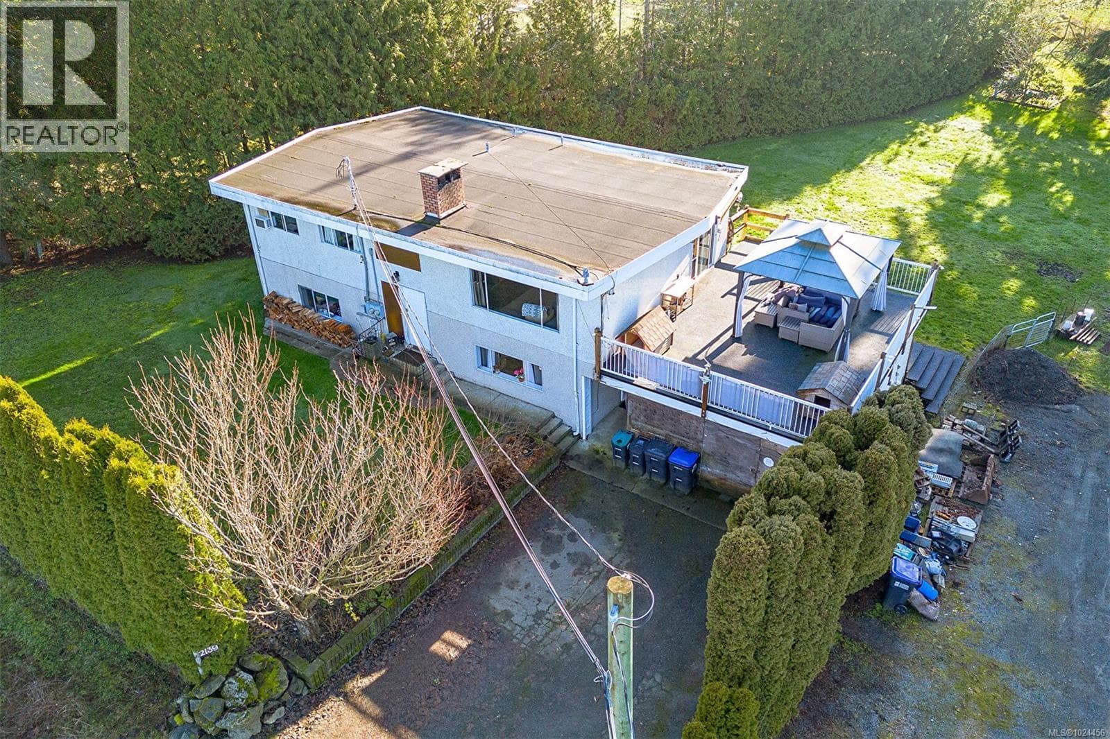 2139 Hemer Rd photo 2