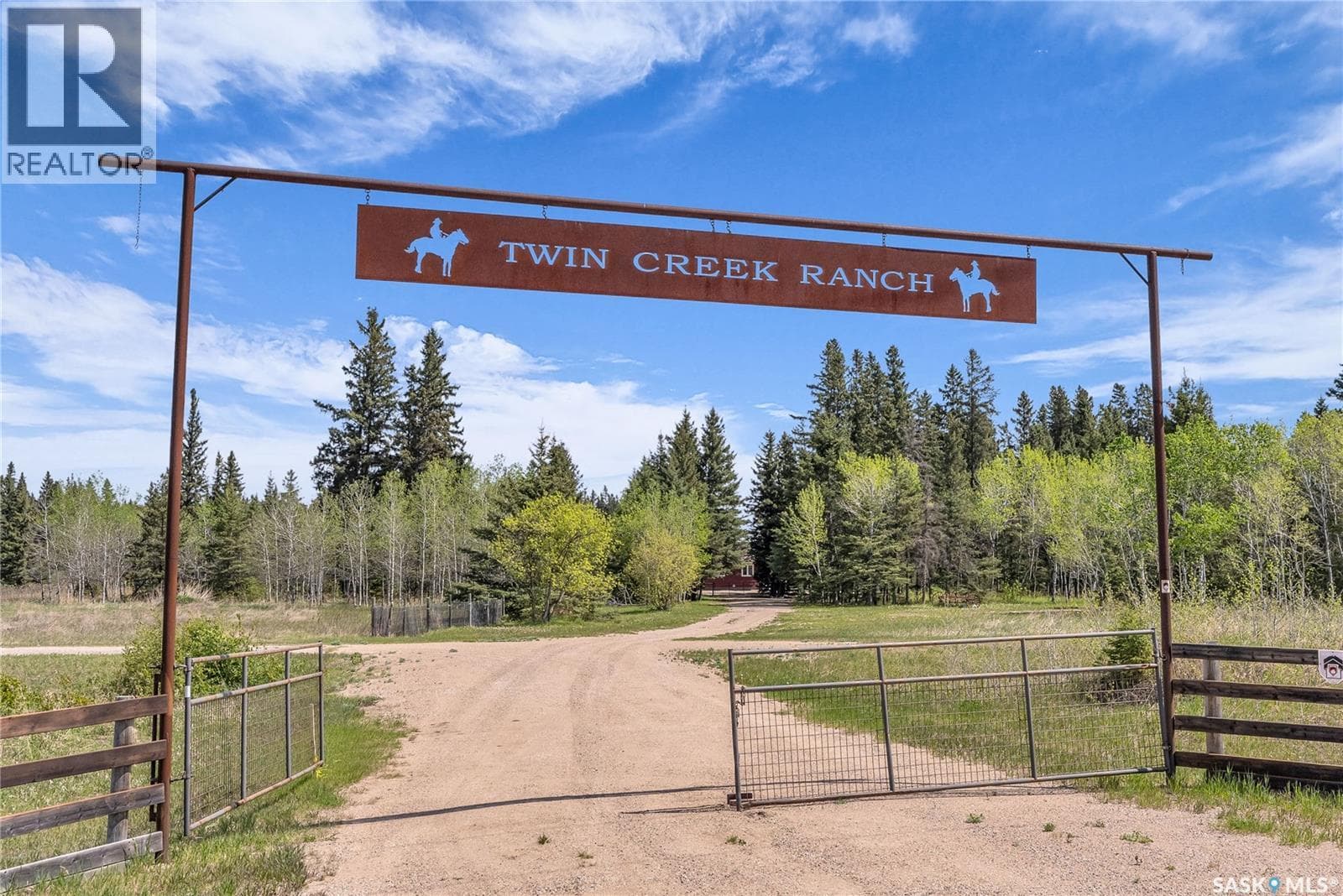 TWIN CREEK RANCH — photo 2