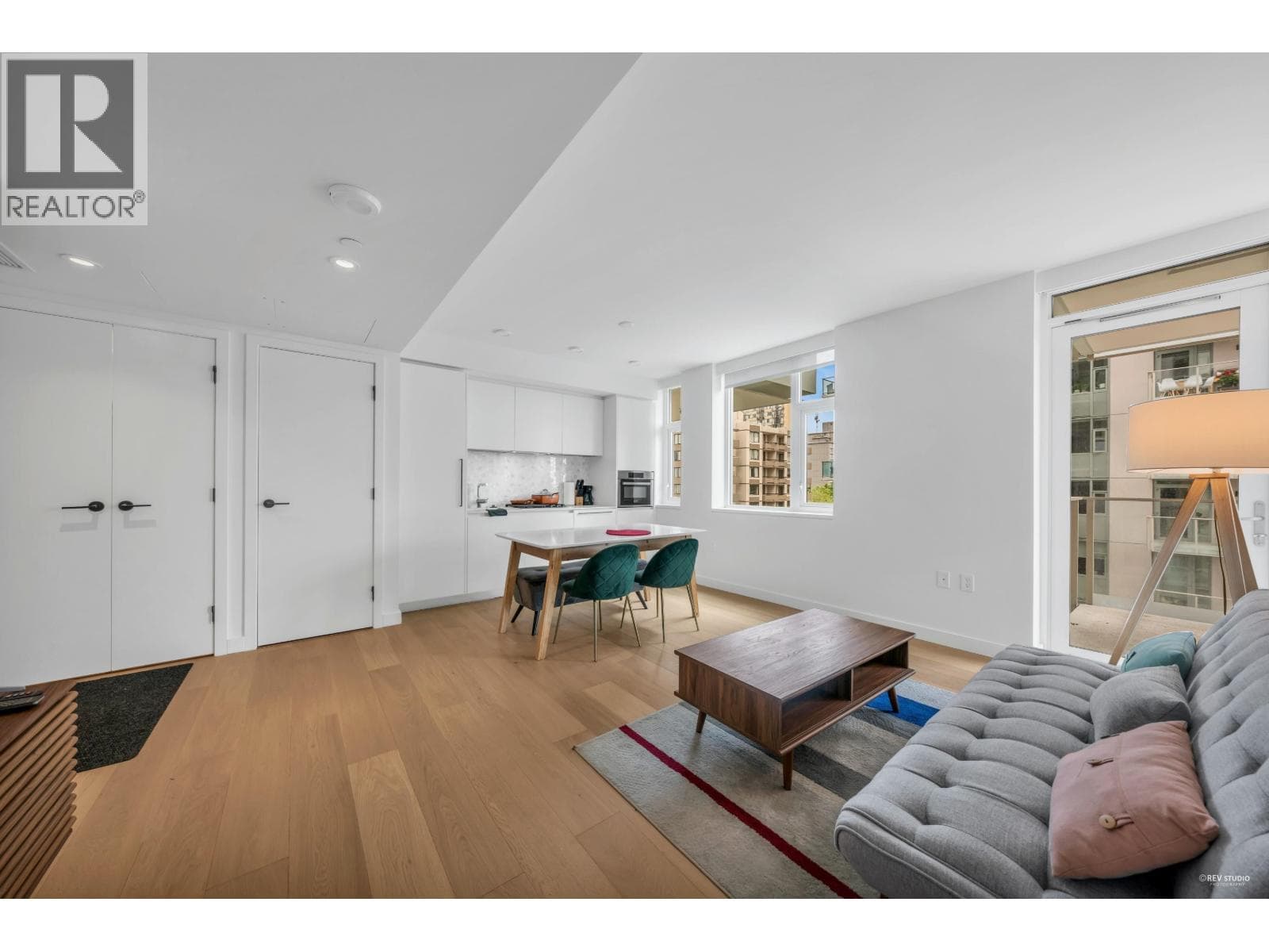 906 1180 BROUGHTON STREET photo 4