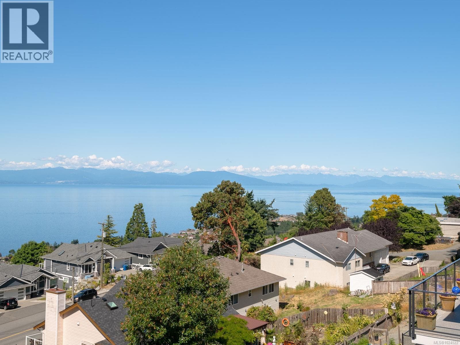 5 bed 5 bath single family at 120 Hawk Point Rd — $1,799,999
