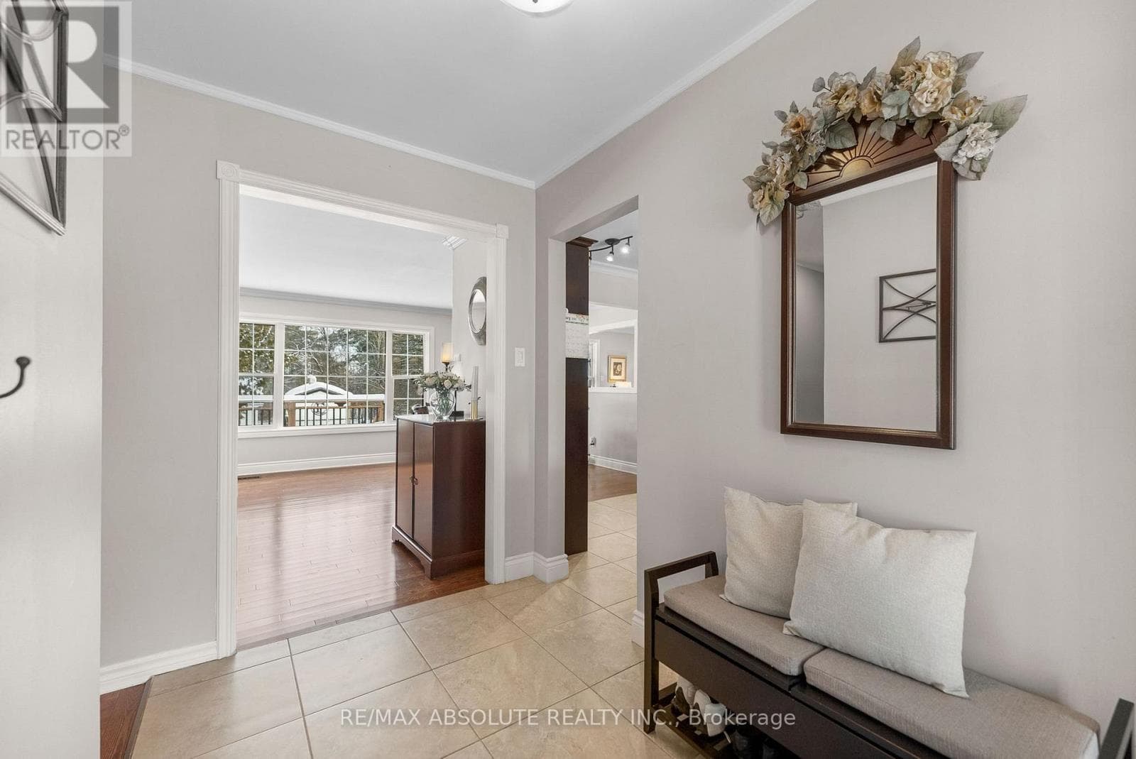 131 BURNS DRIVE photo 4