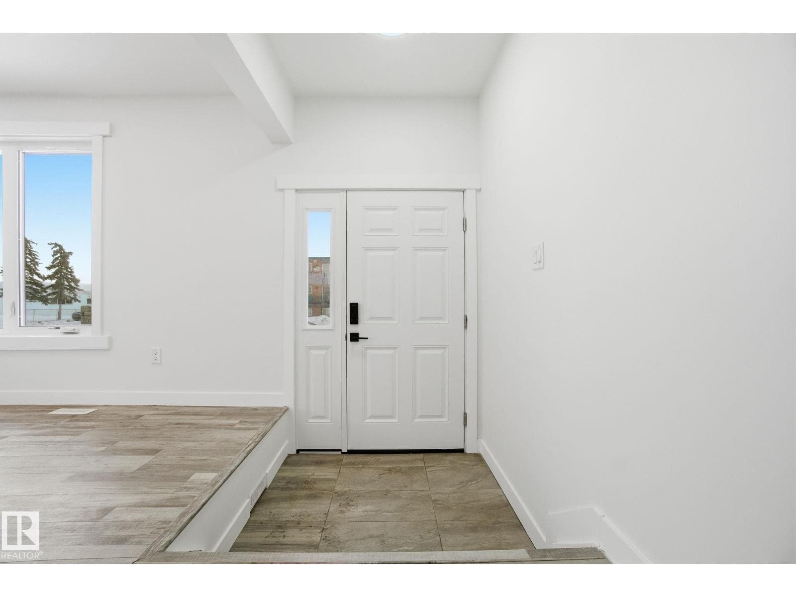 7112 132 AV NW — photo 5