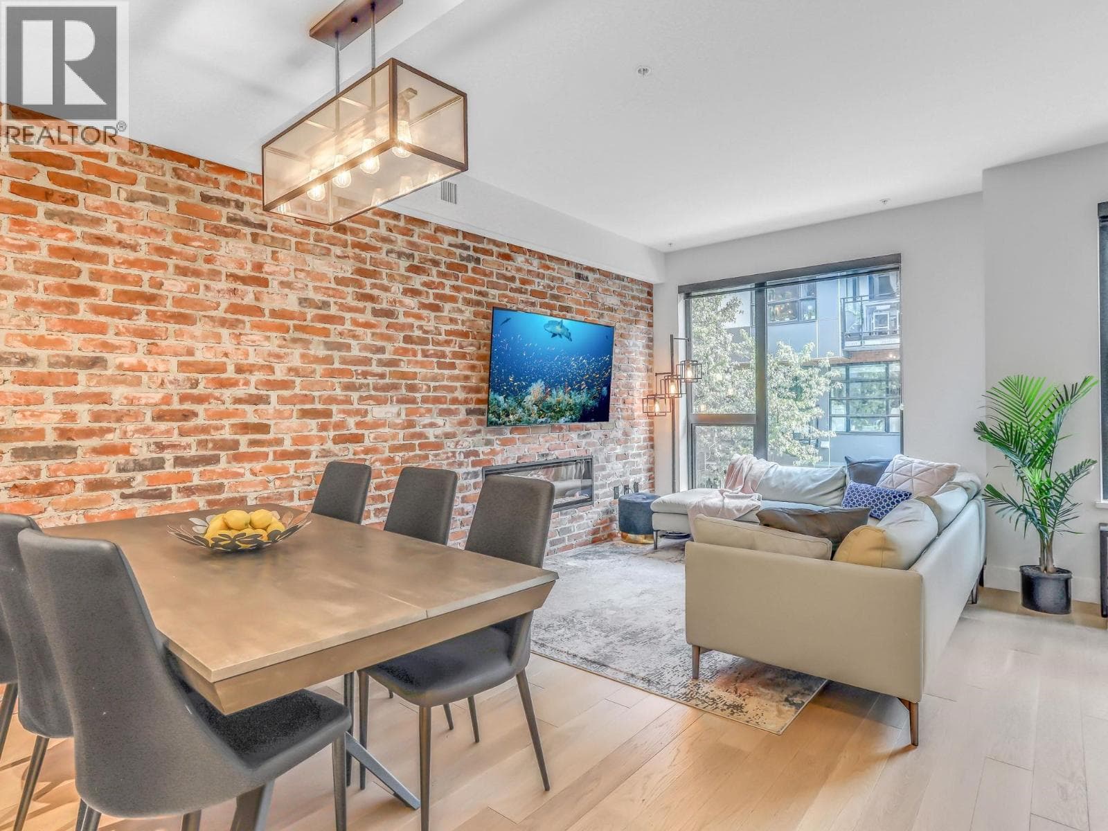 3 83 MOODY STREET photo 3