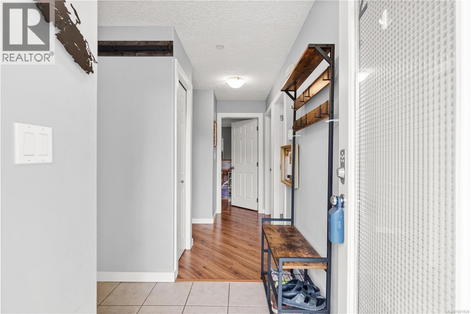 201 908 Brock Ave photo 5
