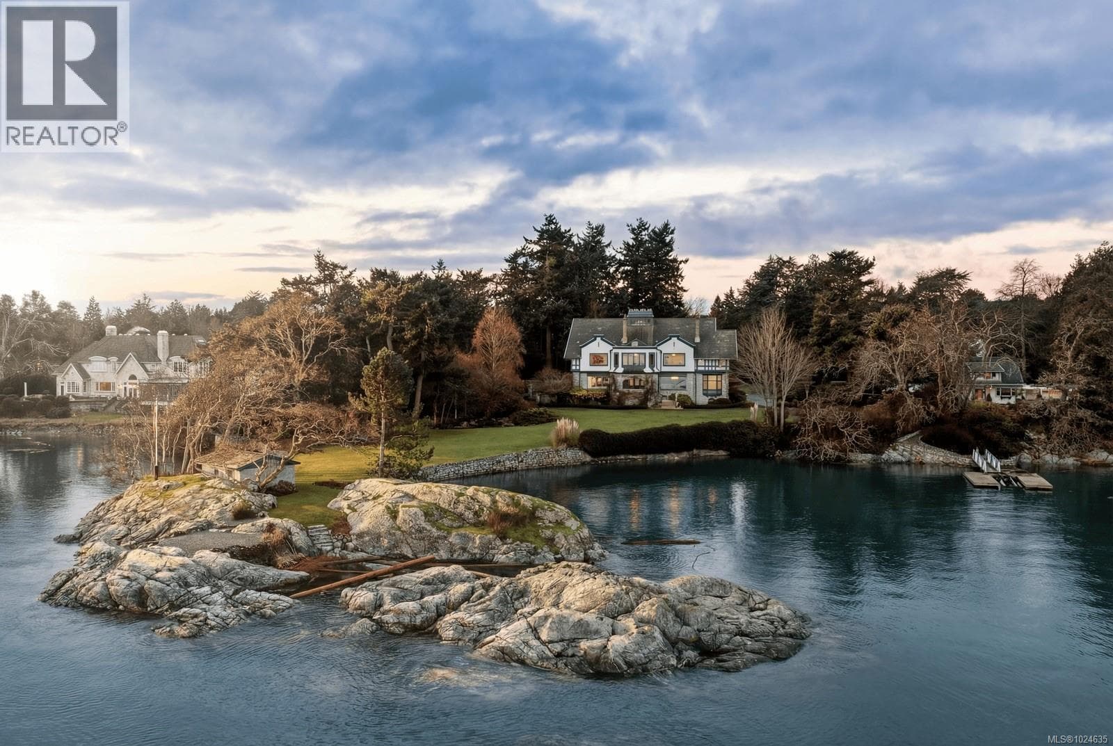12 bed 10 bath single family at 3175 Beach Dr — $27,999,000