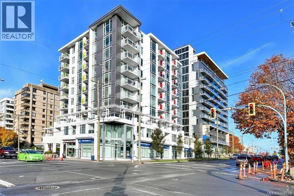 807 1090 Johnson St photo 2