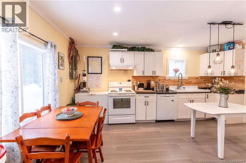11580 Rte 126 photo 5