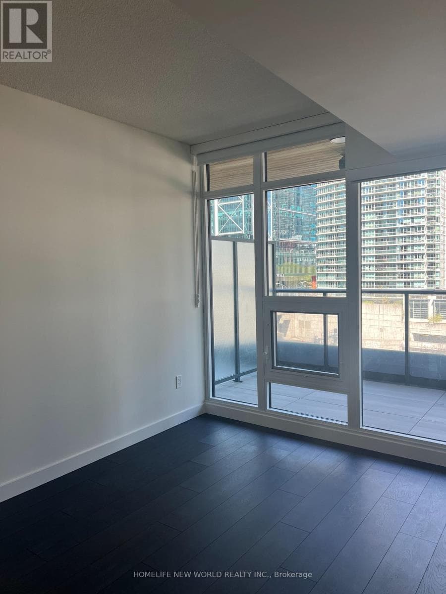 501 - 1 CONCORD CITYPLACE WAY photo 3