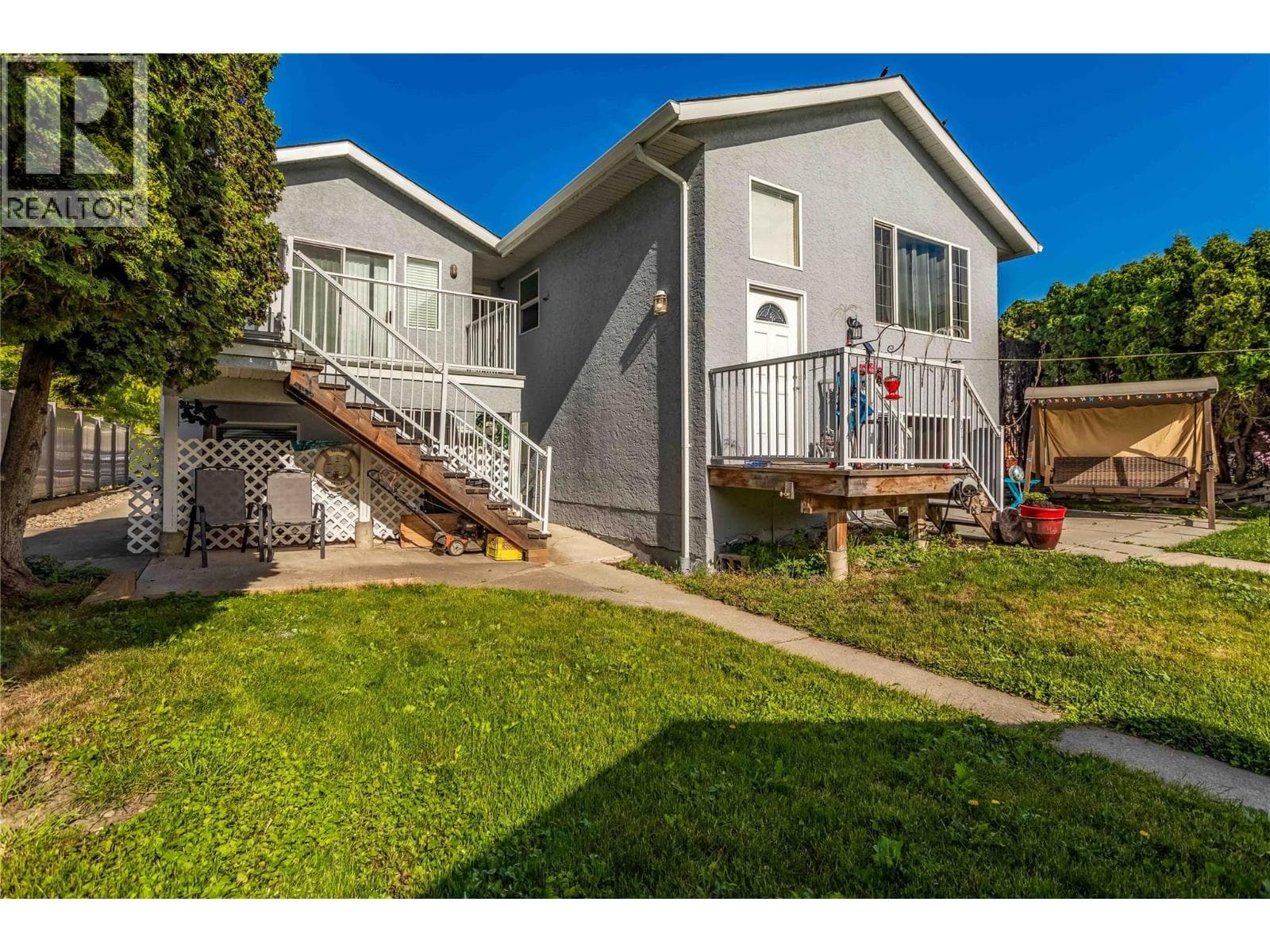 885 Walrod Street photo 3